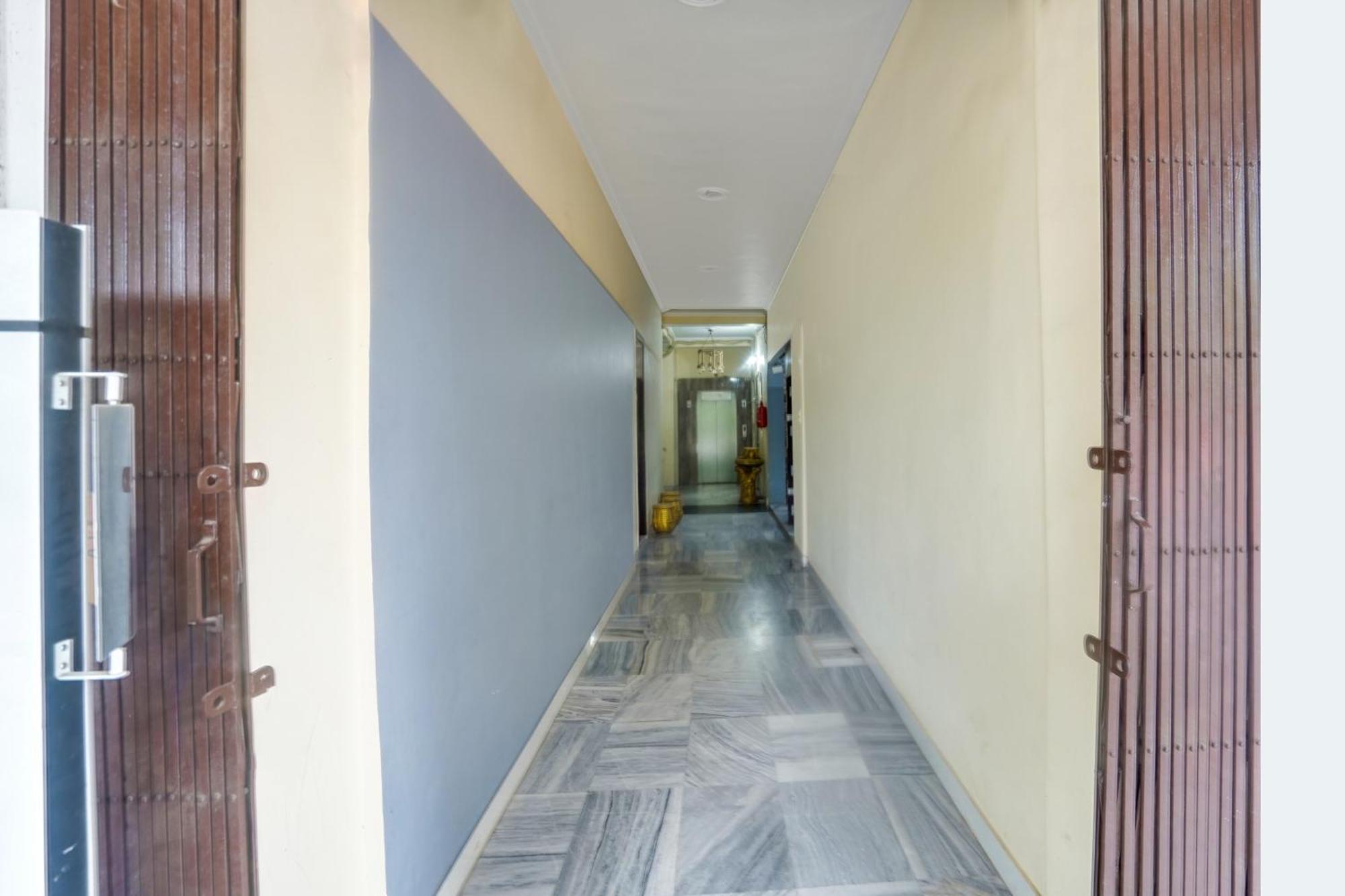 Hotel Super Collection O Rajapur Circuit House Allāhābād Junction Zewnętrze zdjęcie