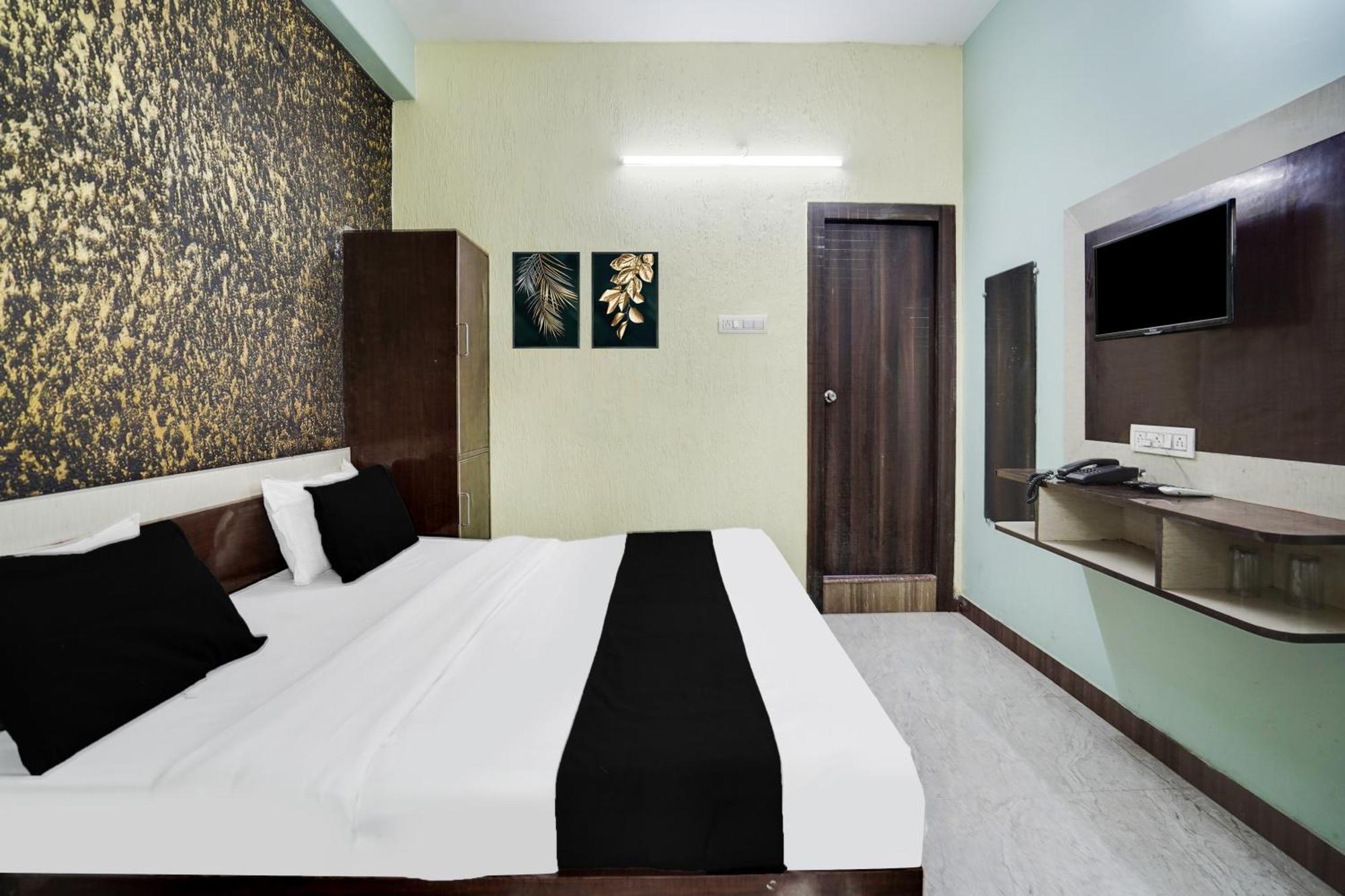 Hotel Super Collection O Rajapur Circuit House Allāhābād Junction Zewnętrze zdjęcie