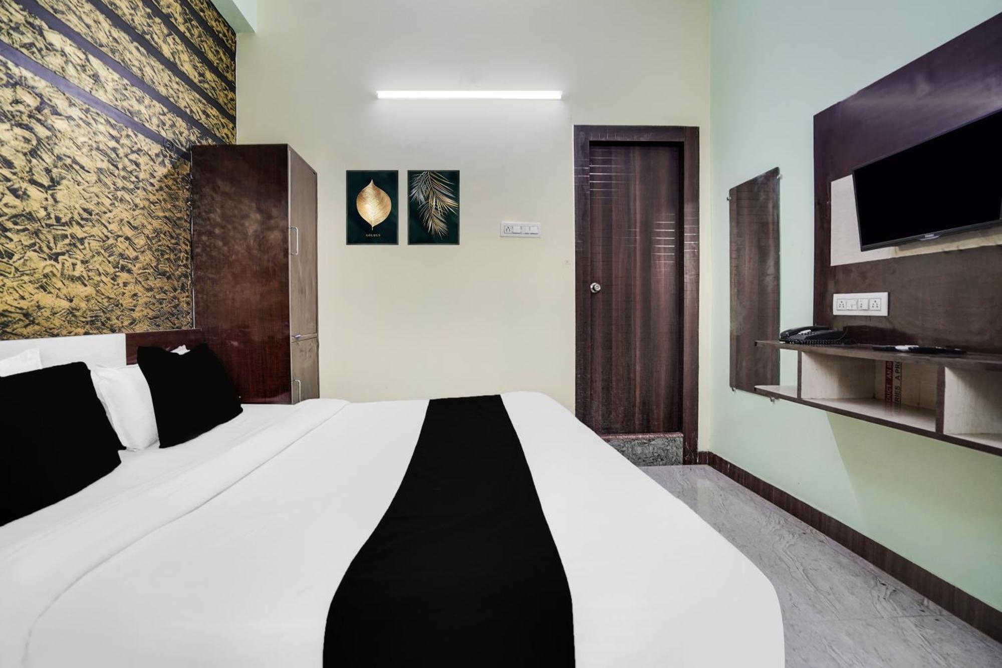Hotel Super Collection O Rajapur Circuit House Allāhābād Junction Zewnętrze zdjęcie