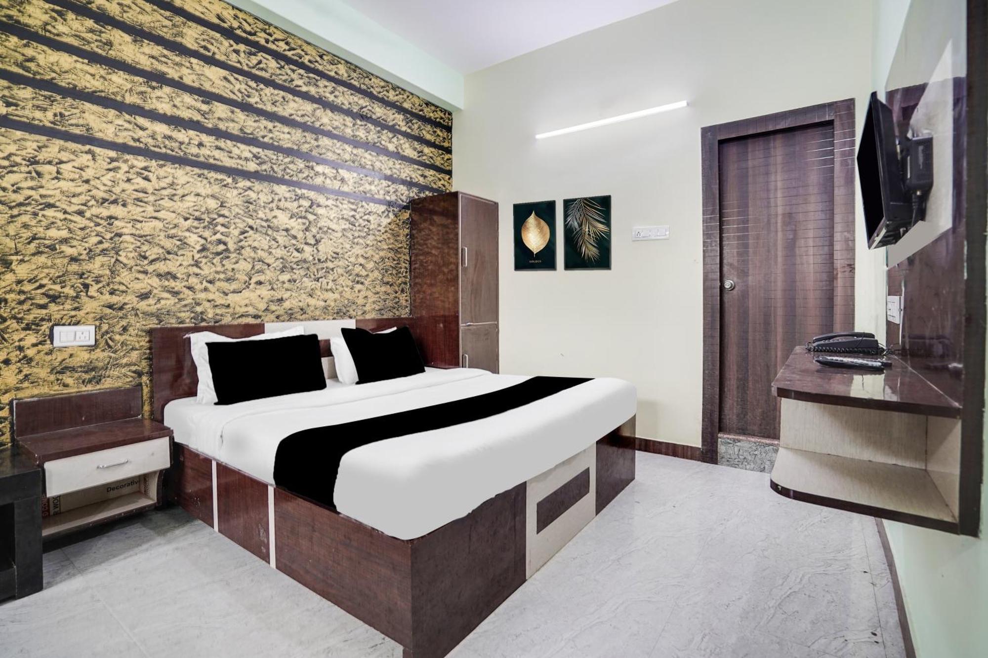 Hotel Super Collection O Rajapur Circuit House Allāhābād Junction Zewnętrze zdjęcie